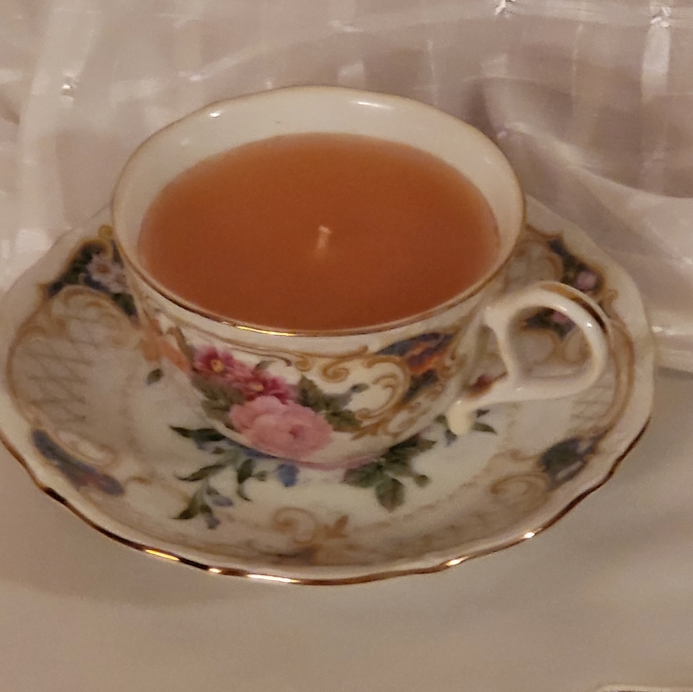 Tea Cup and Saucer Candle